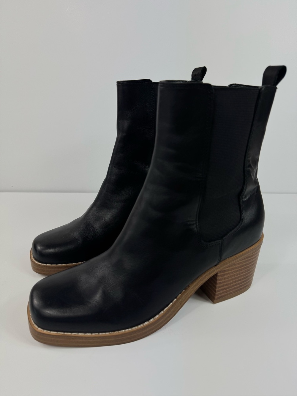 Marc Fisher Modesty Block Heel Black Booties Women's Size 7 EUC‎